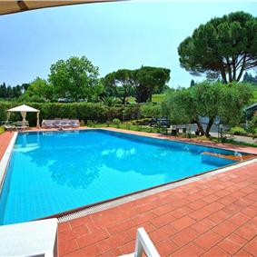 3 bedroom villa with pool and tennis court near Florence, sleeps 6